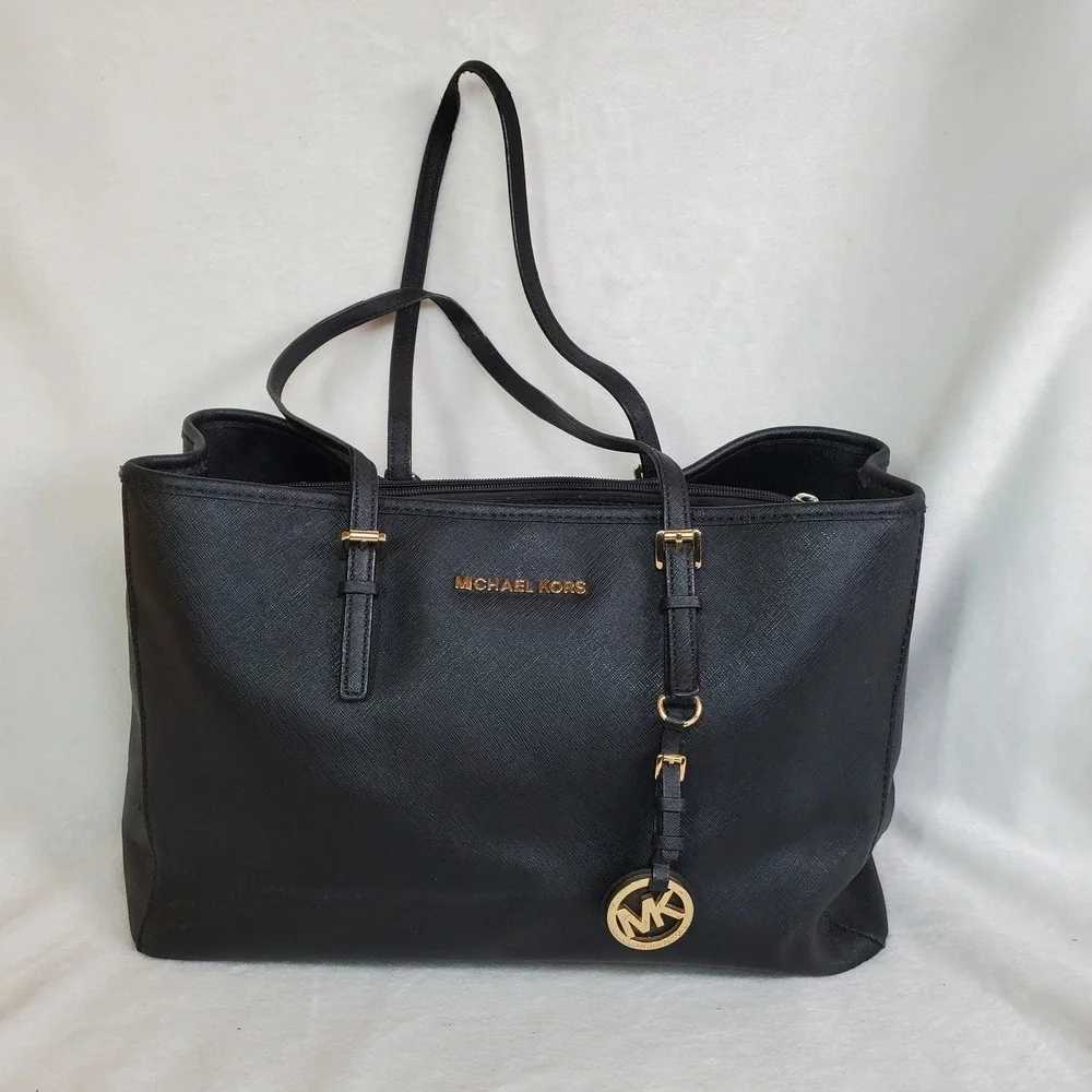 Michael Kors Jet Set‎ Black Saffiano Leather Tote Shoulder Bag Classic Career